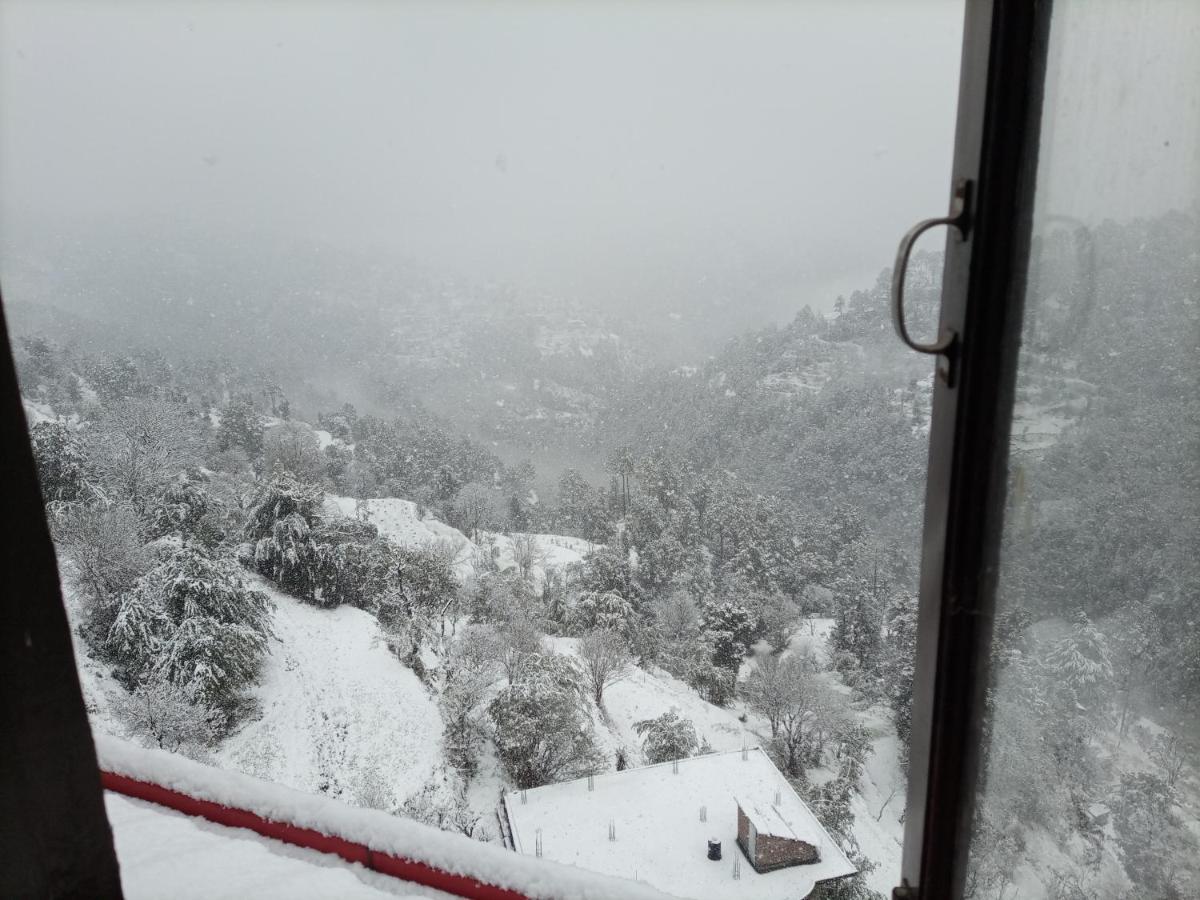 Thakur Homes- Couple And Family Friendly Homestay Shimla Exteriör bild
