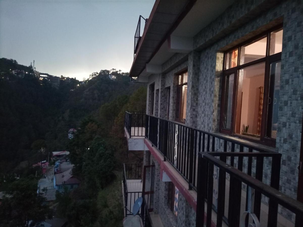 Thakur Homes- Couple And Family Friendly Homestay Shimla Exteriör bild