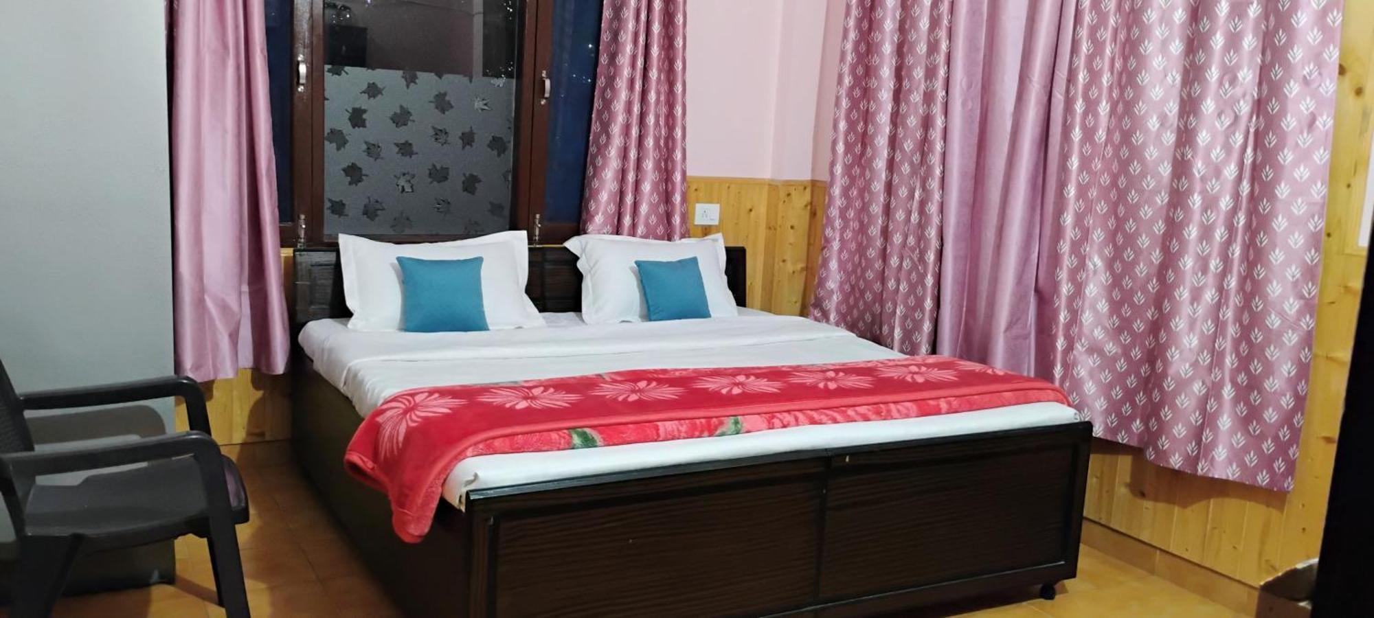 Thakur Homes- Couple And Family Friendly Homestay Shimla Exteriör bild
